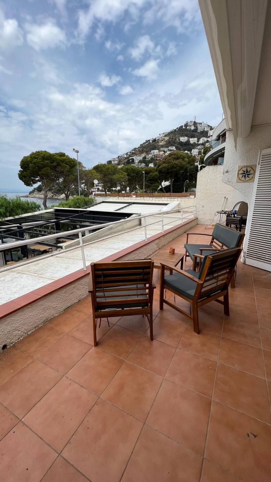 Precioso Apartamento Moderno En Primera Linea Del Mar Av-11 Roses Exterior foto
