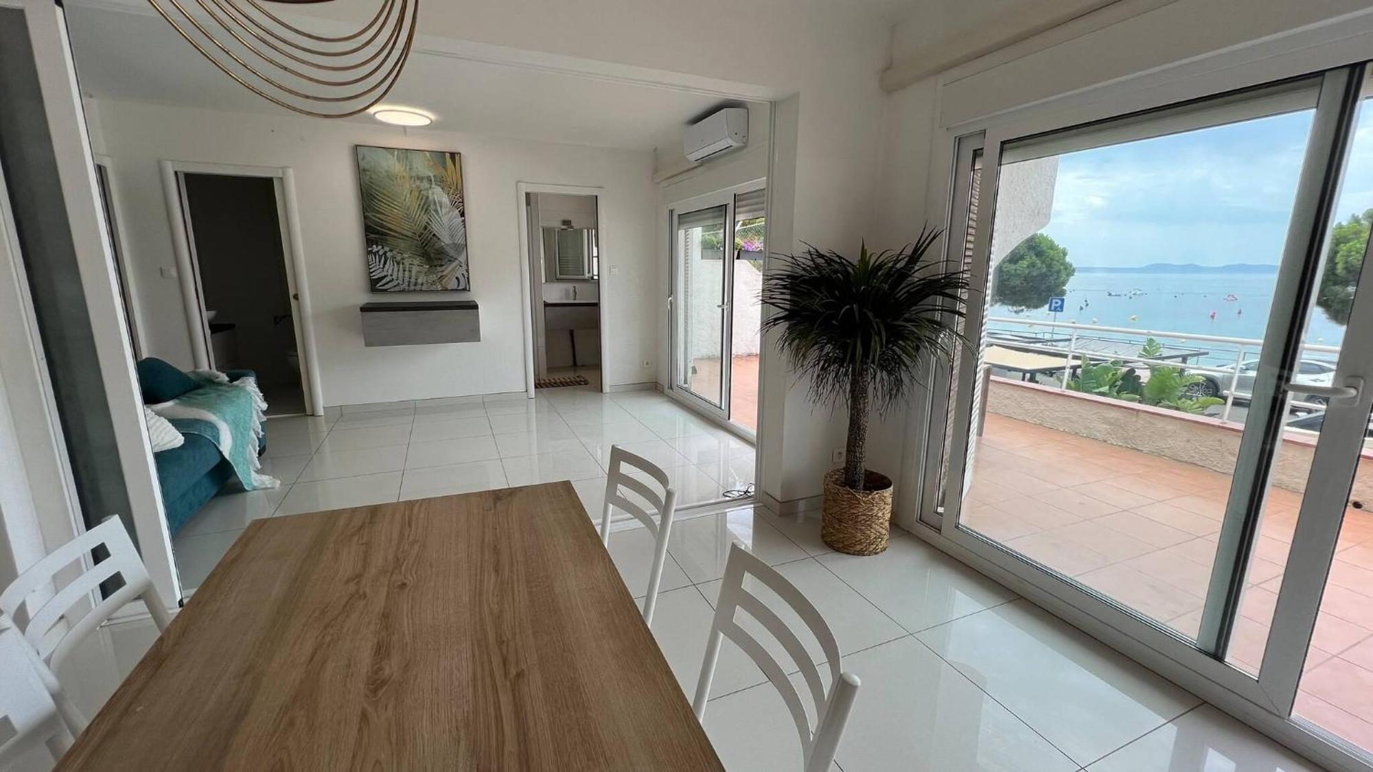 Precioso Apartamento Moderno En Primera Linea Del Mar Av-11 Roses Exterior foto