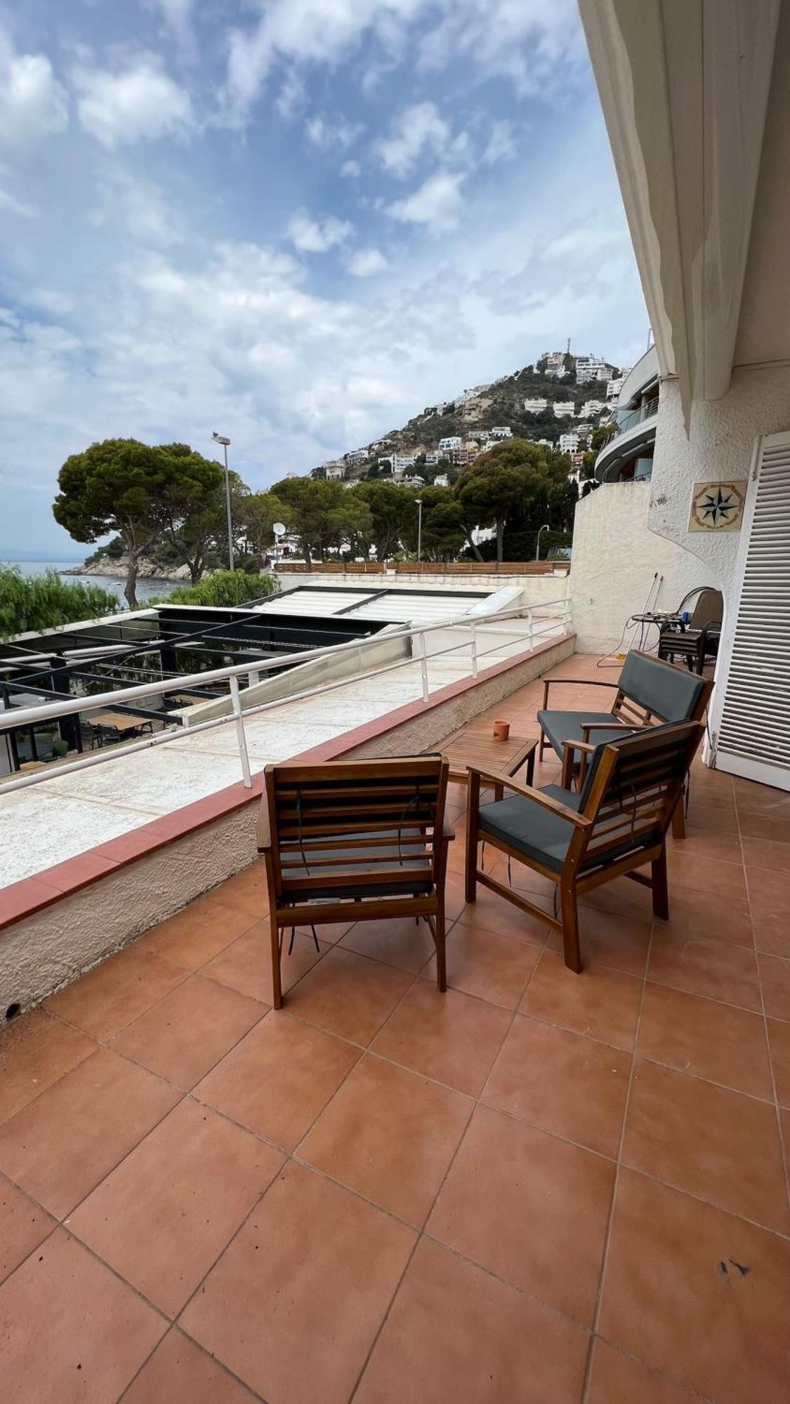 Precioso Apartamento Moderno En Primera Linea Del Mar Av-11 Roses Exterior foto