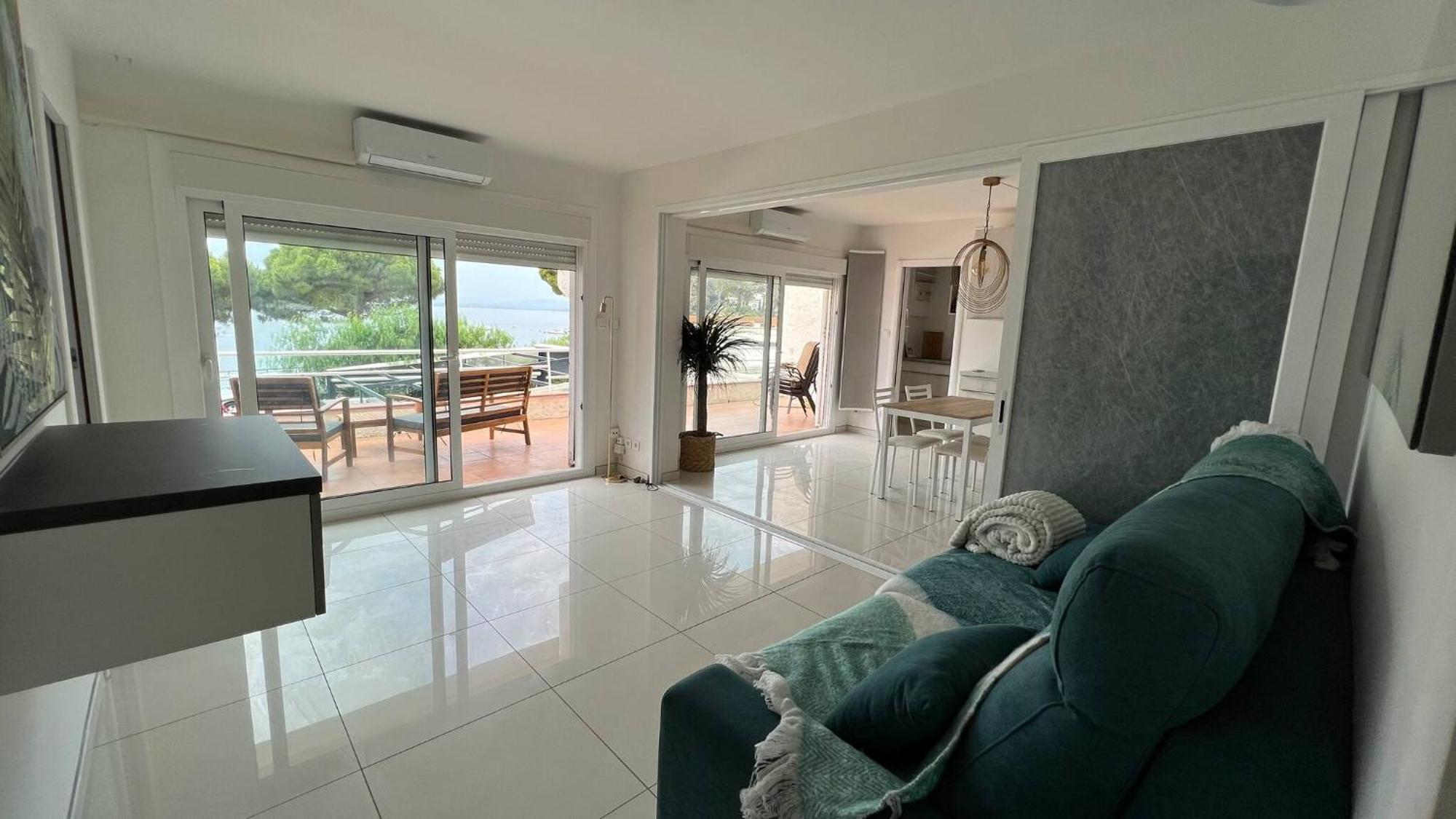 Precioso Apartamento Moderno En Primera Linea Del Mar Av-11 Roses Exterior foto